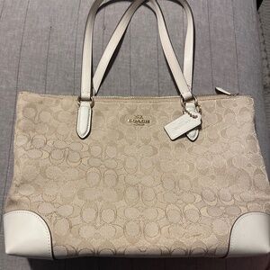 Brand new coach purse